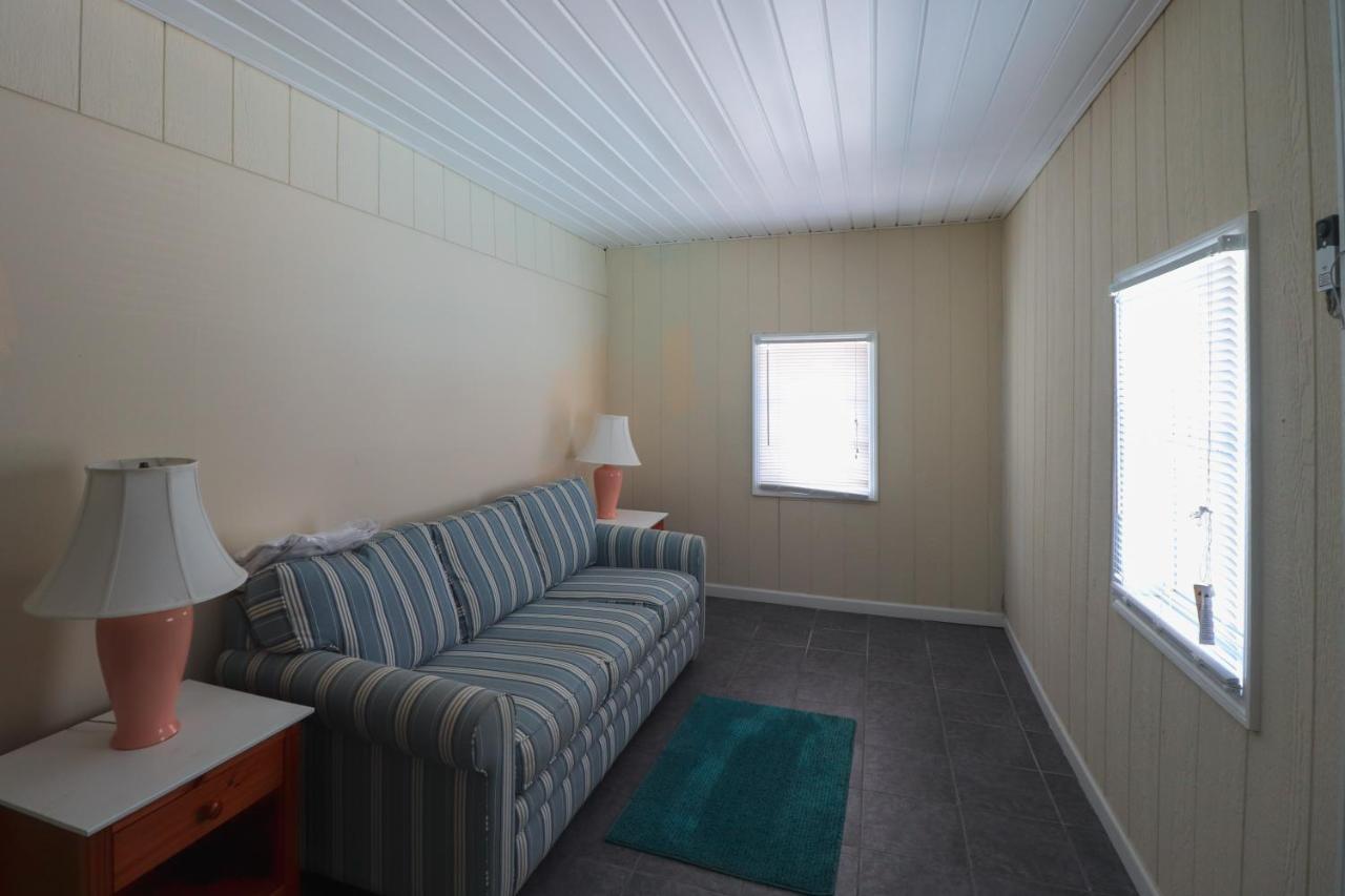 מירטל ביץ' Loris Landing Cottage מראה חיצוני תמונה